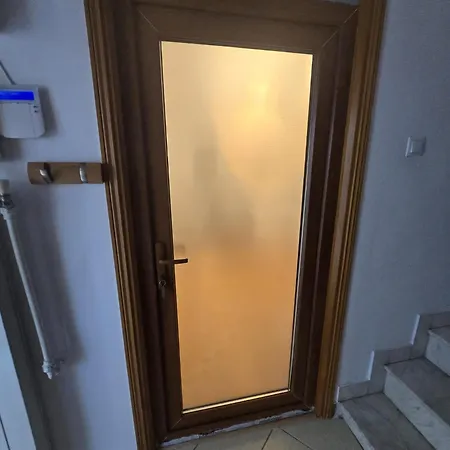 Konukevi Ris 3 Filibiliu 12 Bükreş