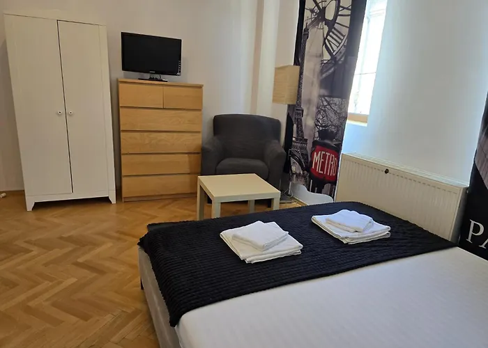 Ris 3 Filibiliu 12 Гостевой дом 3*