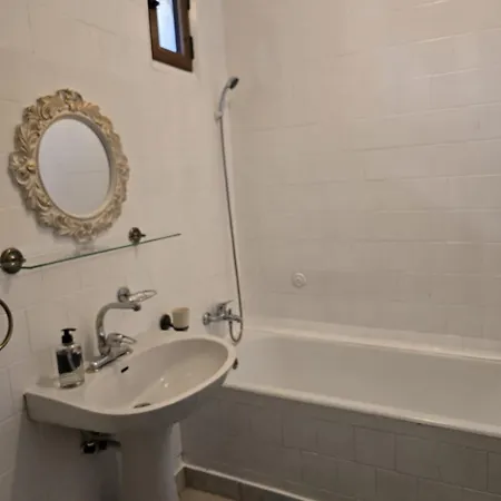 Ris 3 Filibiliu 12 Guest house