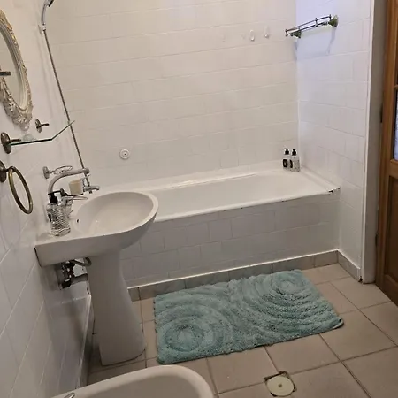 Ris 3 Filibiliu 12 Vendégház Bukarest