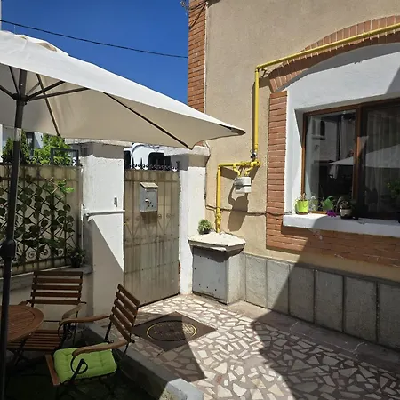 Guest house Ris 3 Filibiliu 12 *