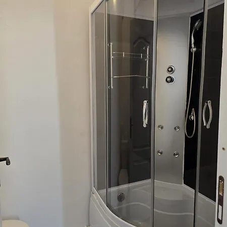 ゲストハウス Ris 3 Filibiliu 12 ブカレスト