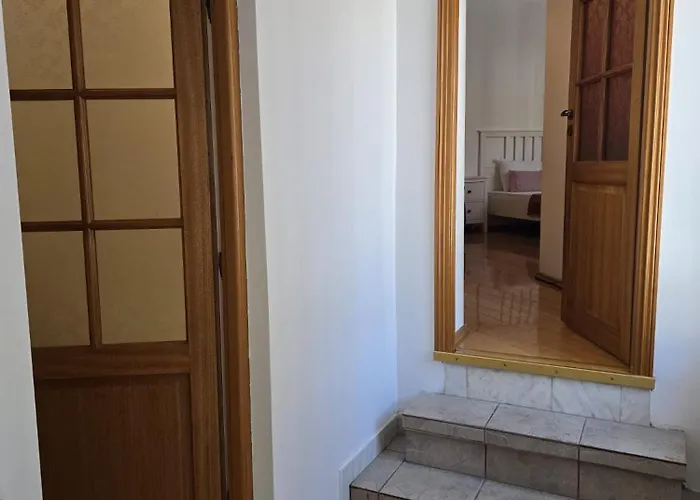 بيت ضيافة Ris 3 Filibiliu 12 3*