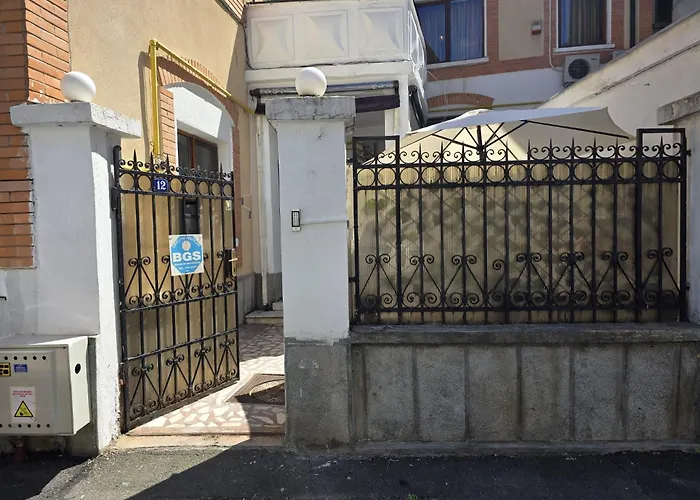 Ris 3 Filibiliu 12 ゲストハウス